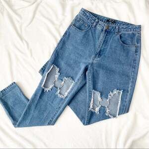 Nasty Gal mom Jeans ripped looped jeans blue denim size 6 destroyed high rise
